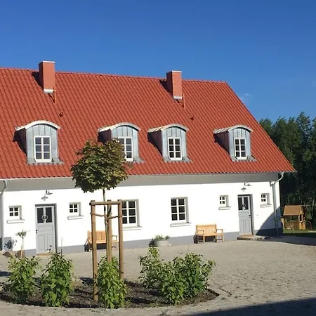 Nyaraló In With Swimming Pool Vilmnitz